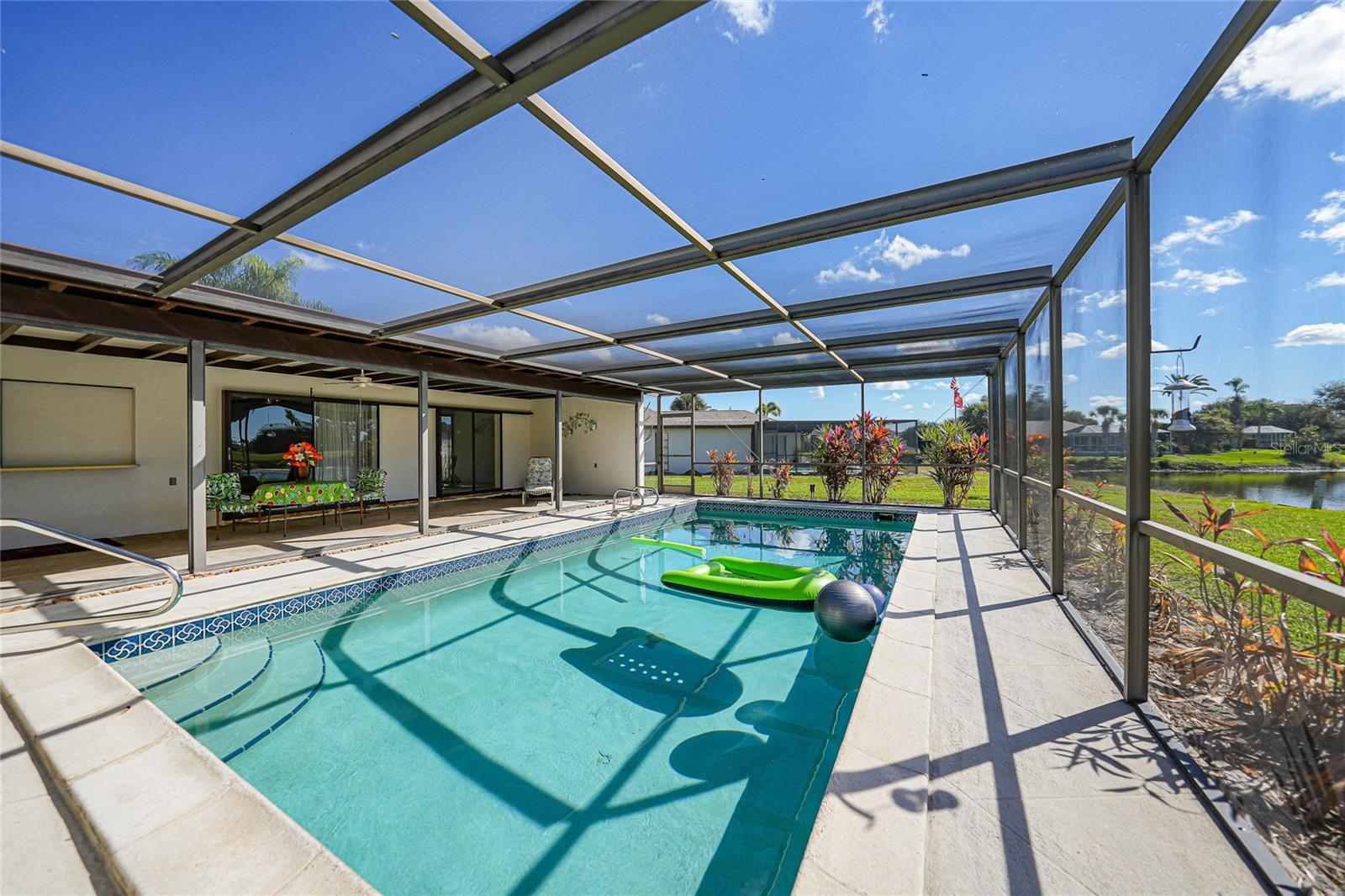 VENICE GARDENS - Residential