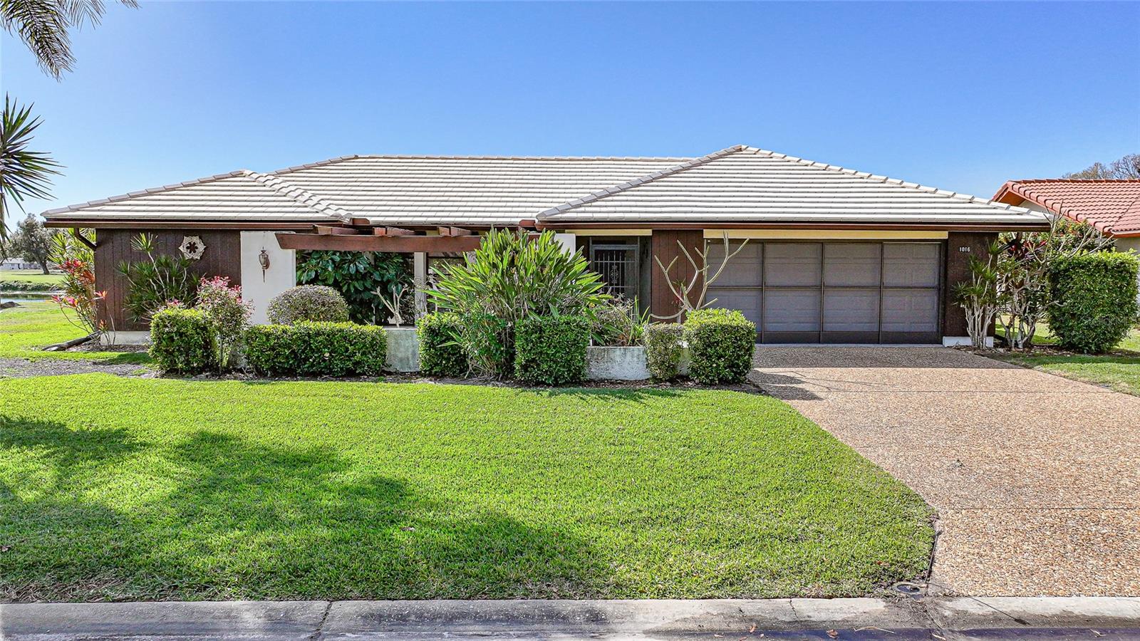 VENICE GARDENS - Residential