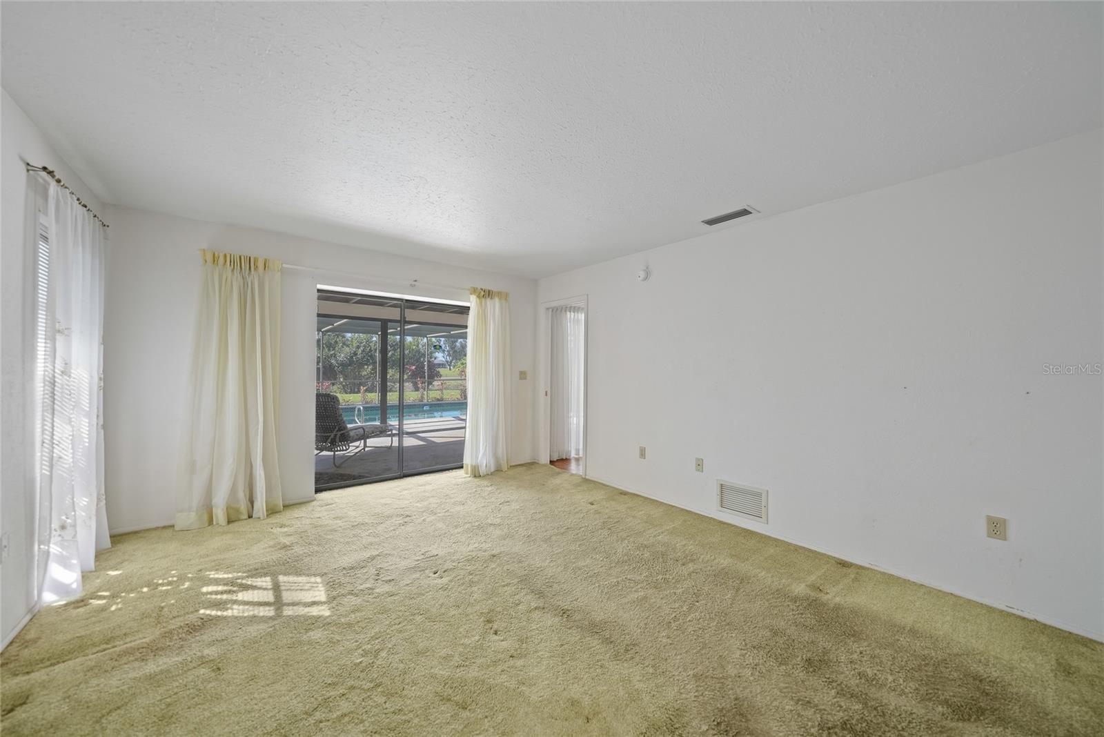 VENICE GARDENS - Residential