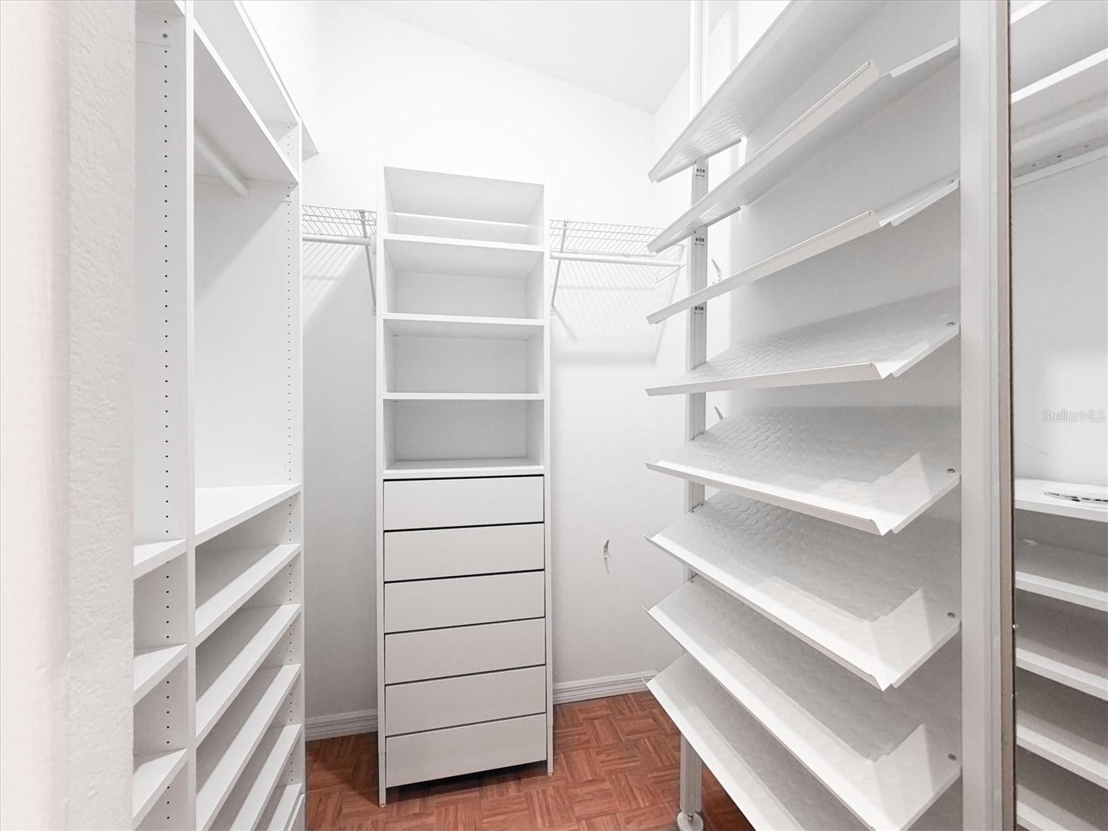 DEL SOL VILLAGE AT LONGWOOD RUN PH 02 - Residential