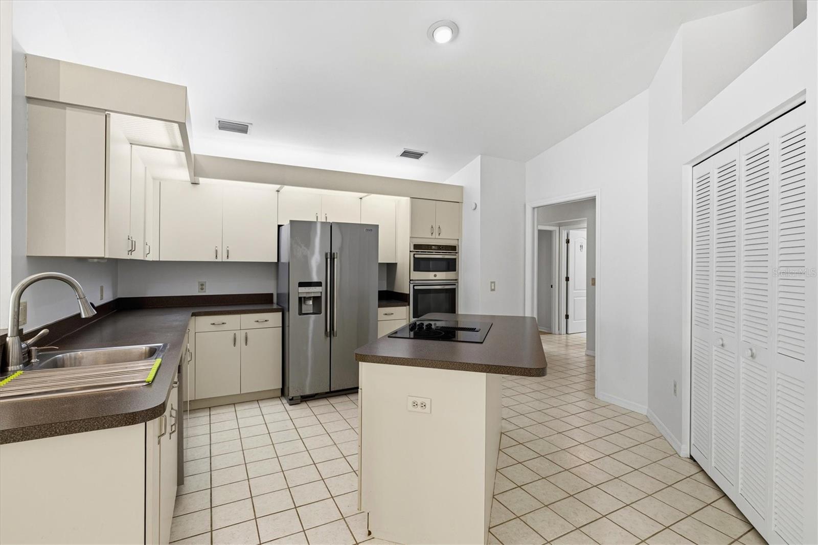 DEL SOL VILLAGE AT LONGWOOD RUN PH 02 - Residential