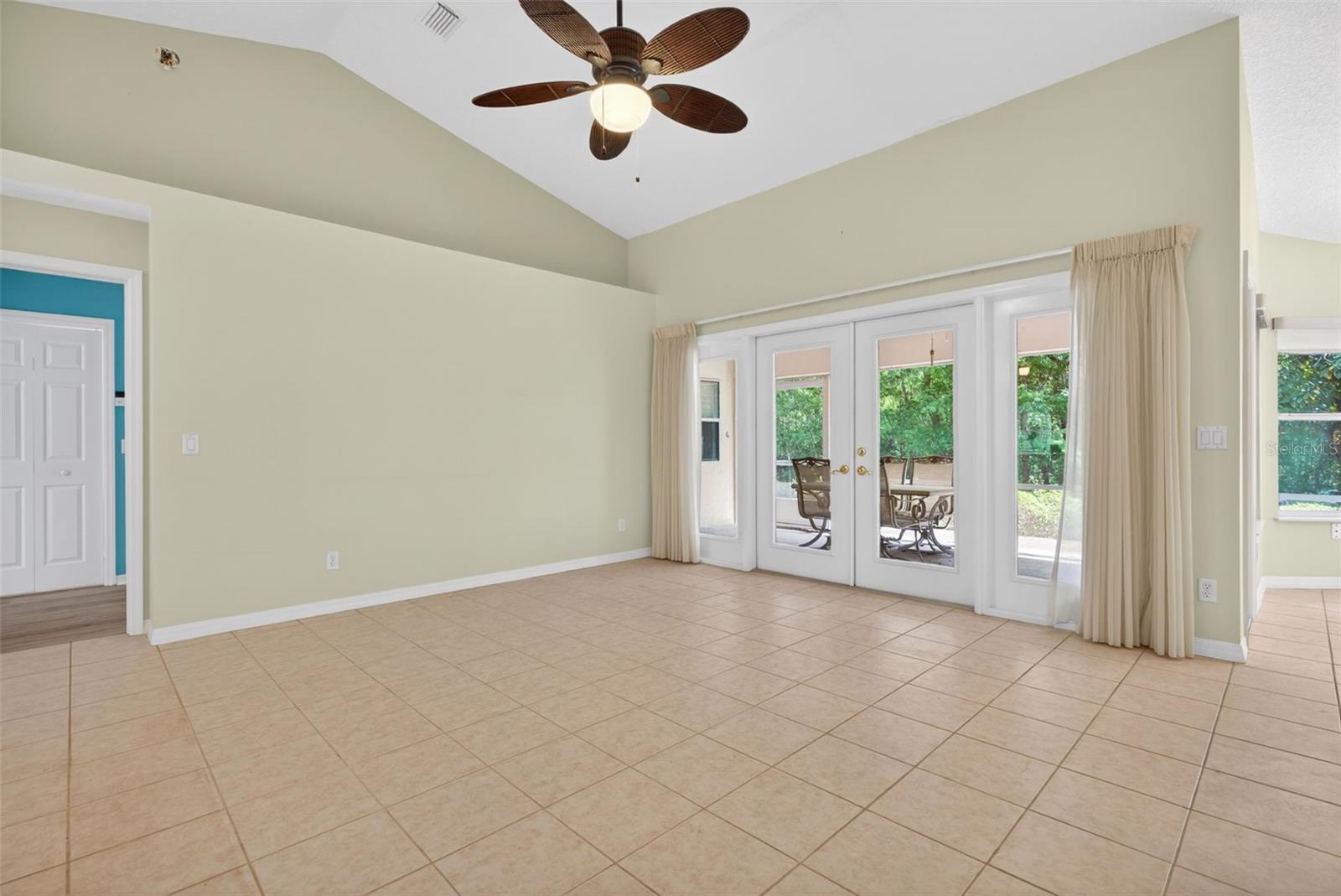 FAIRVIEW ESTATES - Residential