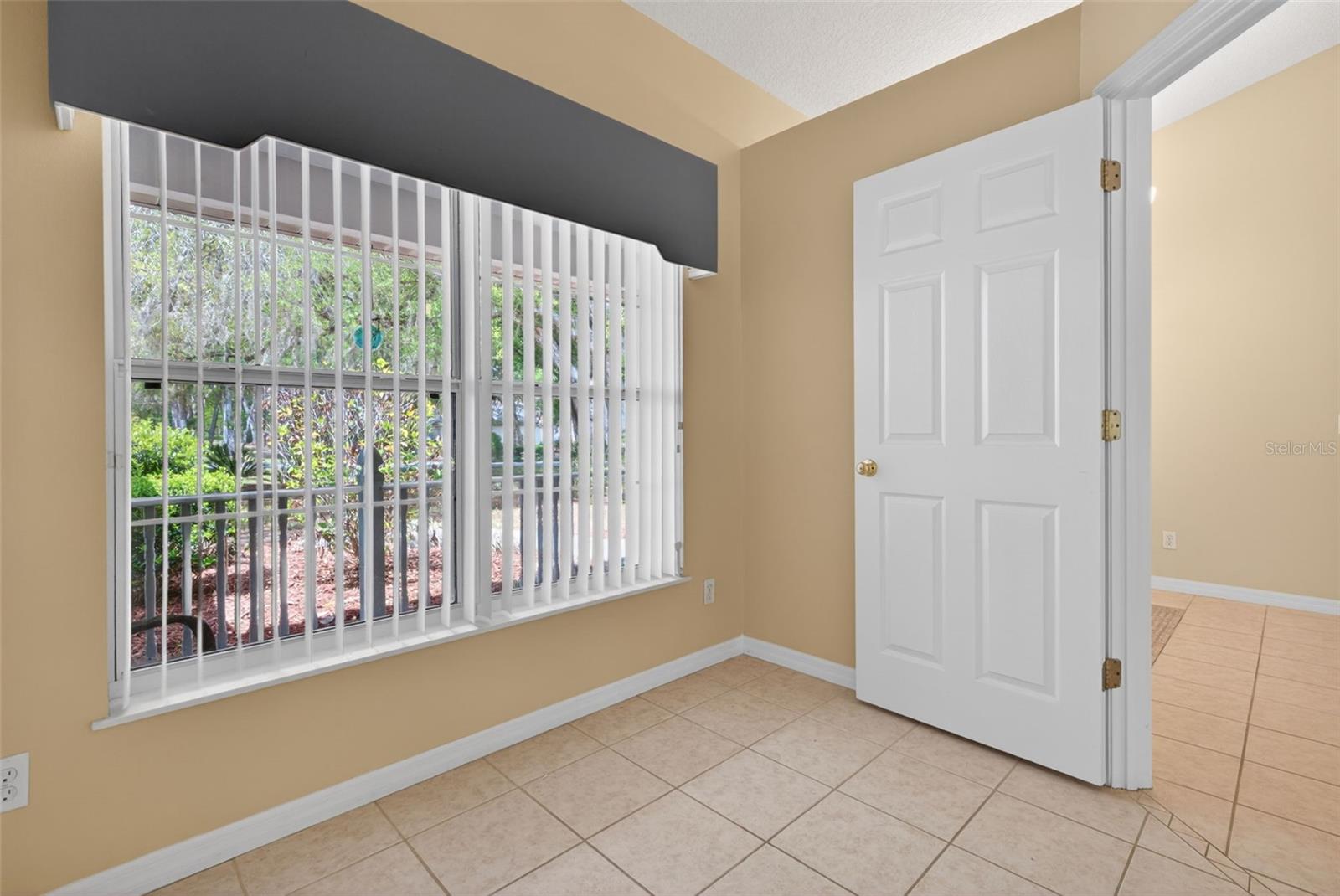 FAIRVIEW ESTATES - Residential
