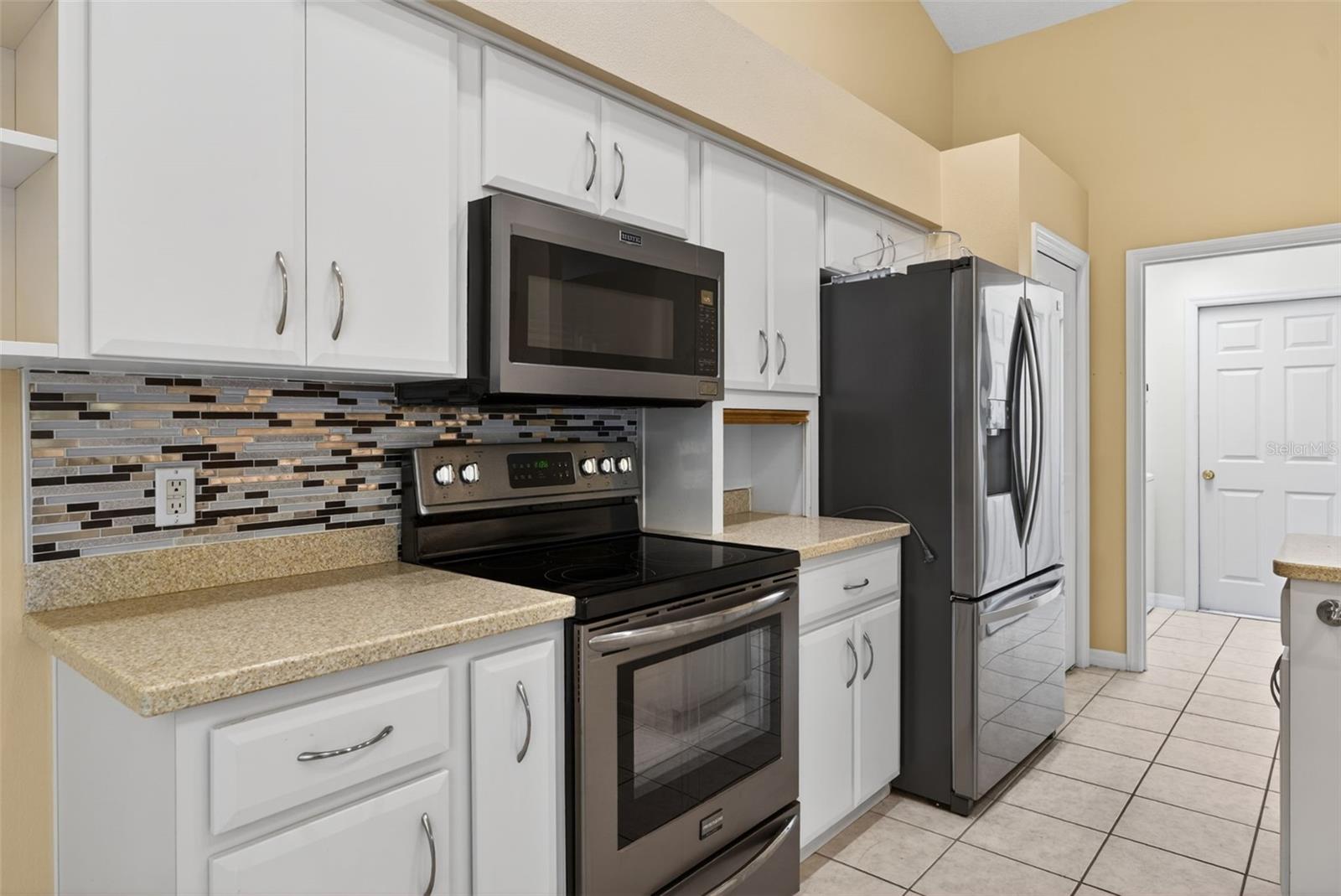 FAIRVIEW ESTATES - Residential