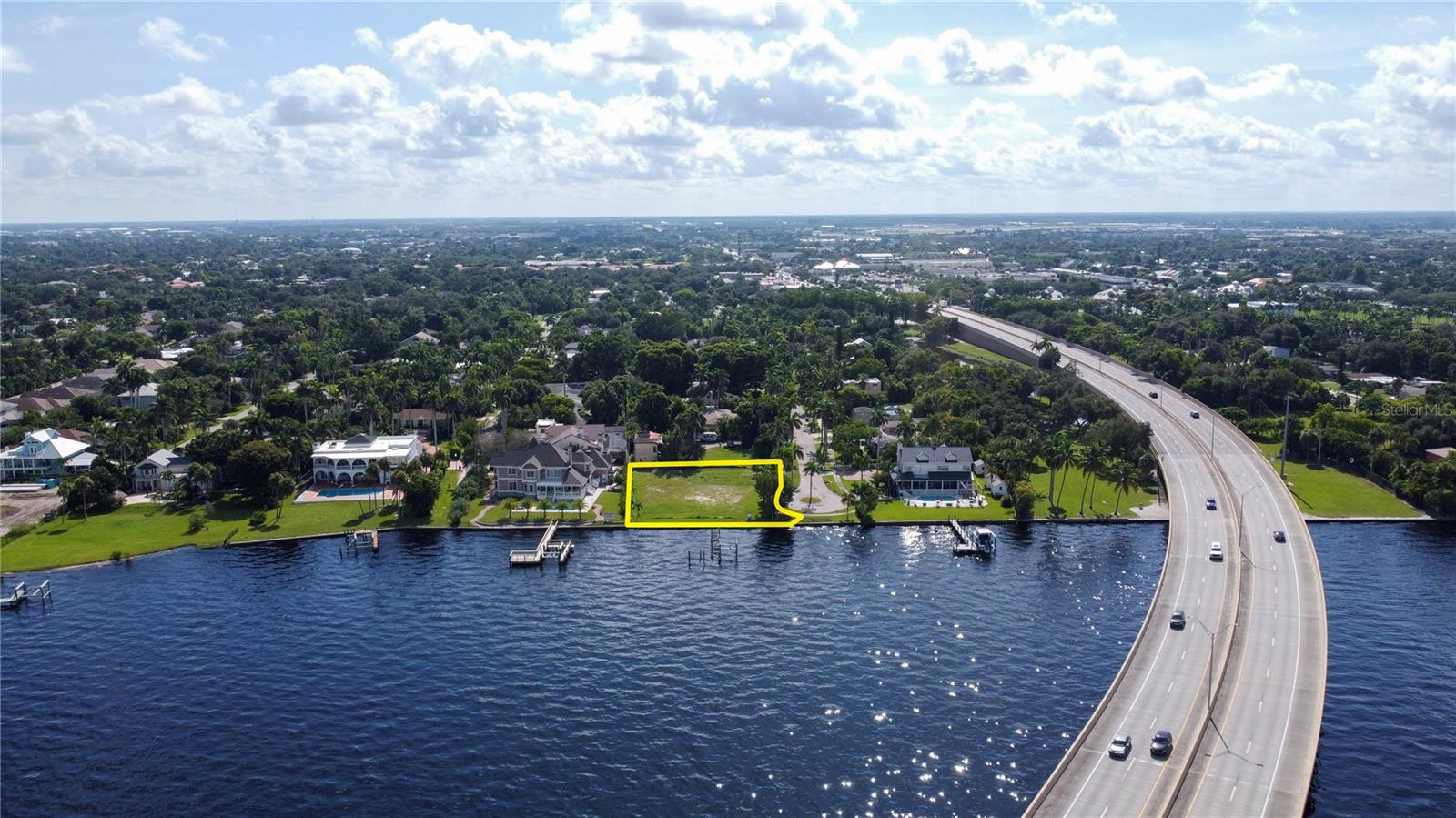 1301 RIO VISTA AVENUE