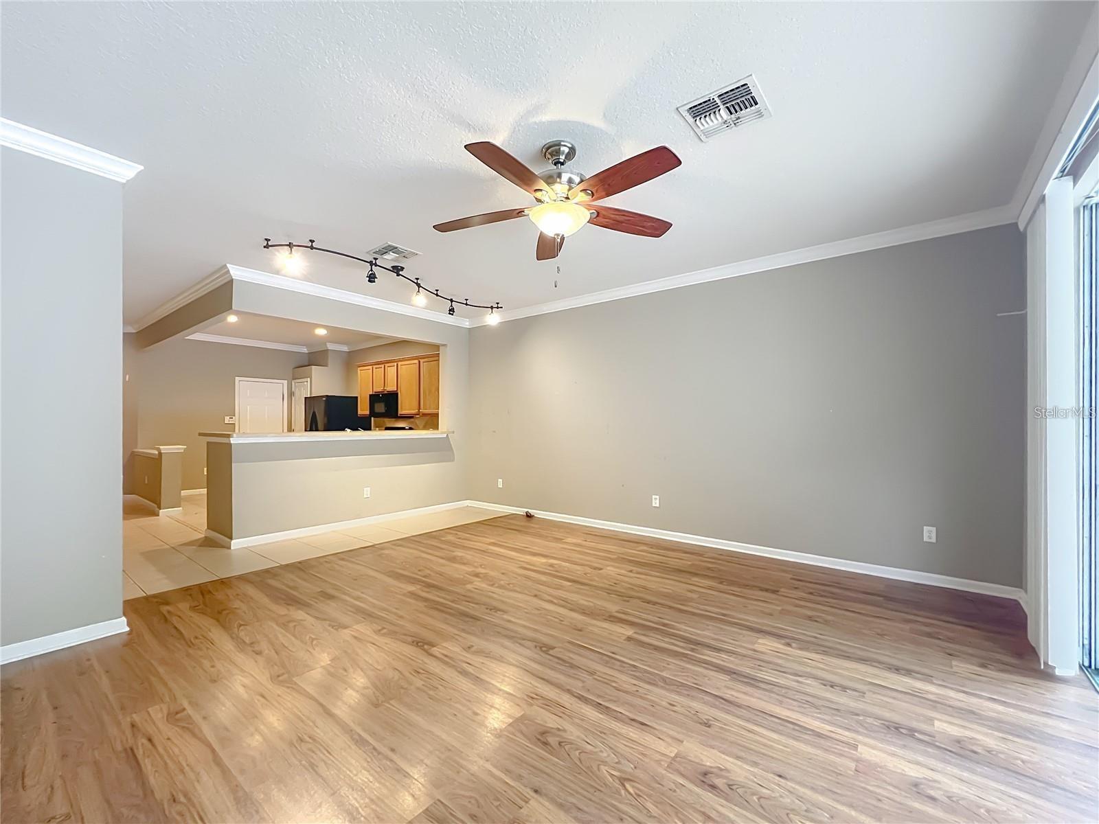 WYNCHASE TWNHMS - Residential