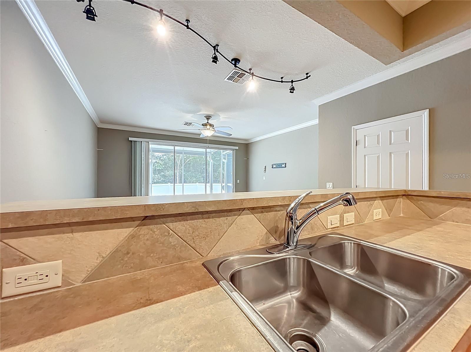 WYNCHASE TWNHMS - Residential