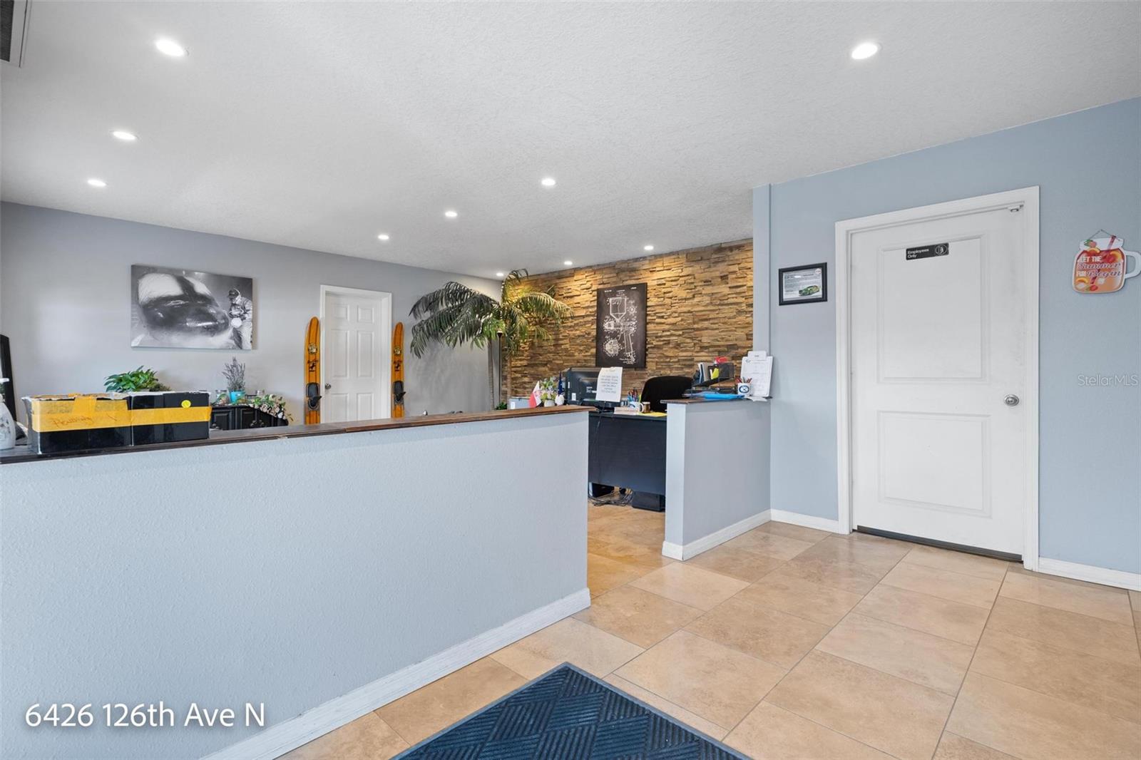 POTTERFIELD MINIATURE FARMS - Commercial Sale