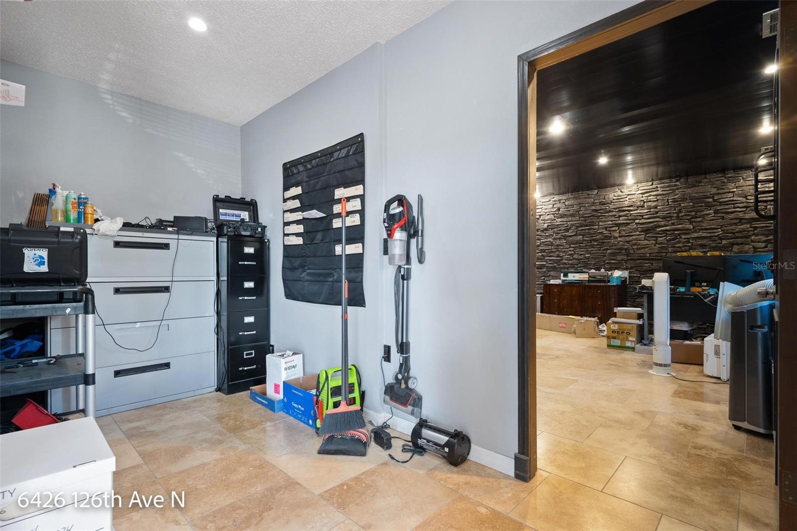 POTTERFIELD MINIATURE FARMS - Commercial Sale