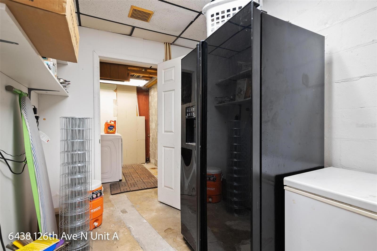 POTTERFIELD MINIATURE FARMS - Commercial Sale