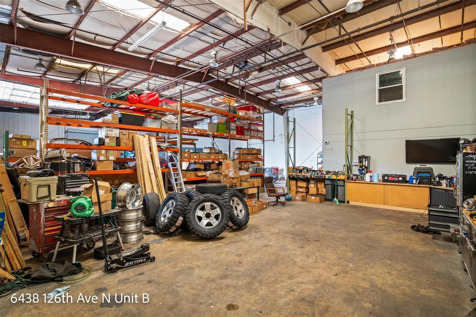 POTTERFIELD MINIATURE FARMS - Commercial Sale