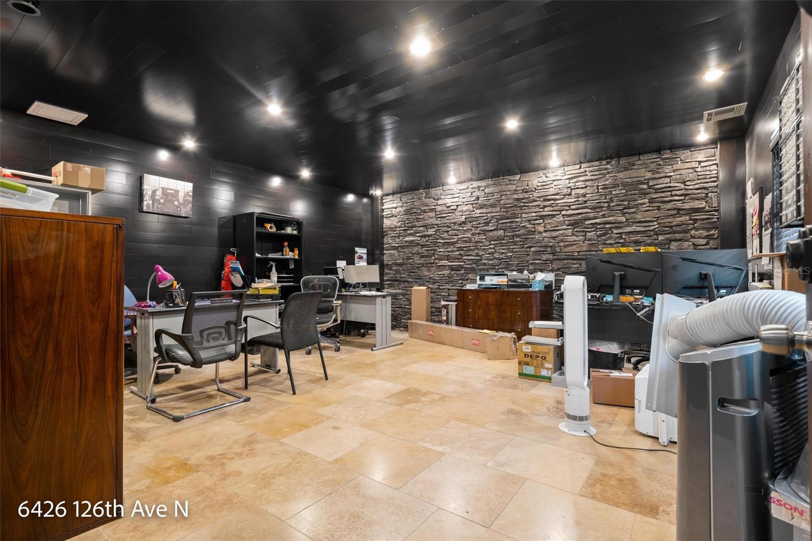 POTTERFIELD MINIATURE FARMS - Commercial Sale