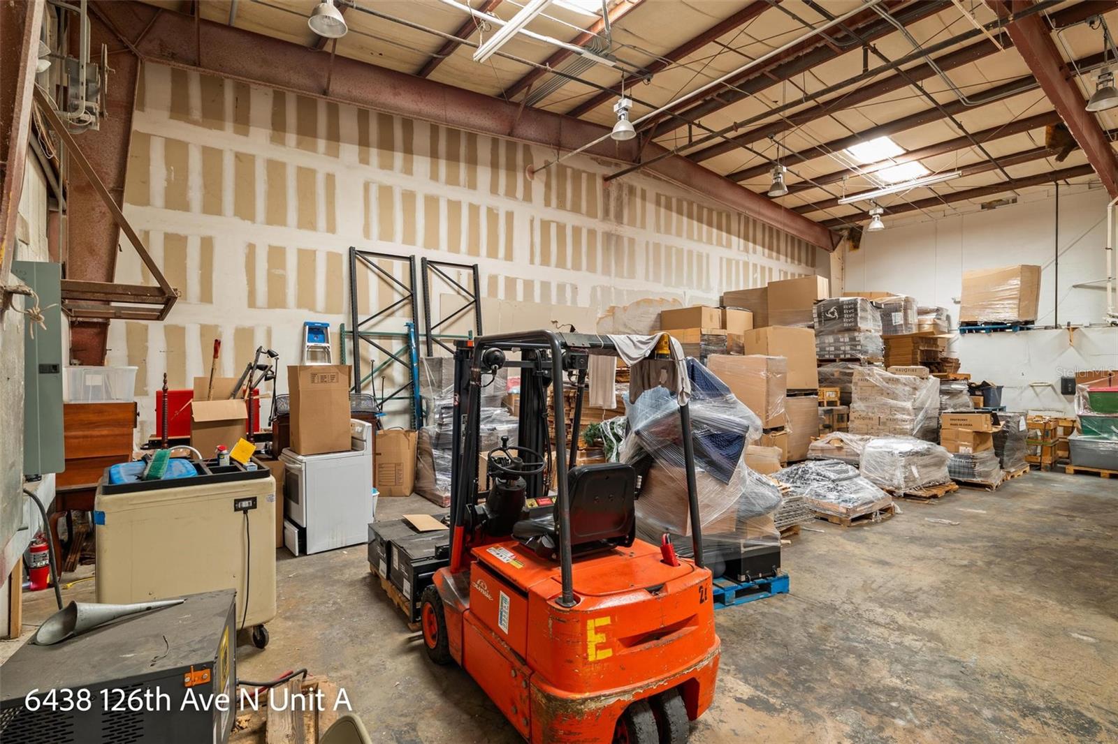 POTTERFIELD MINIATURE FARMS - Commercial Sale