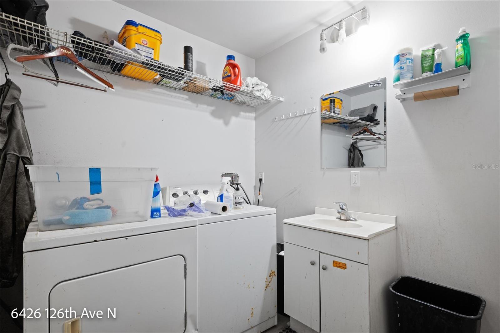 POTTERFIELD MINIATURE FARMS - Commercial Sale