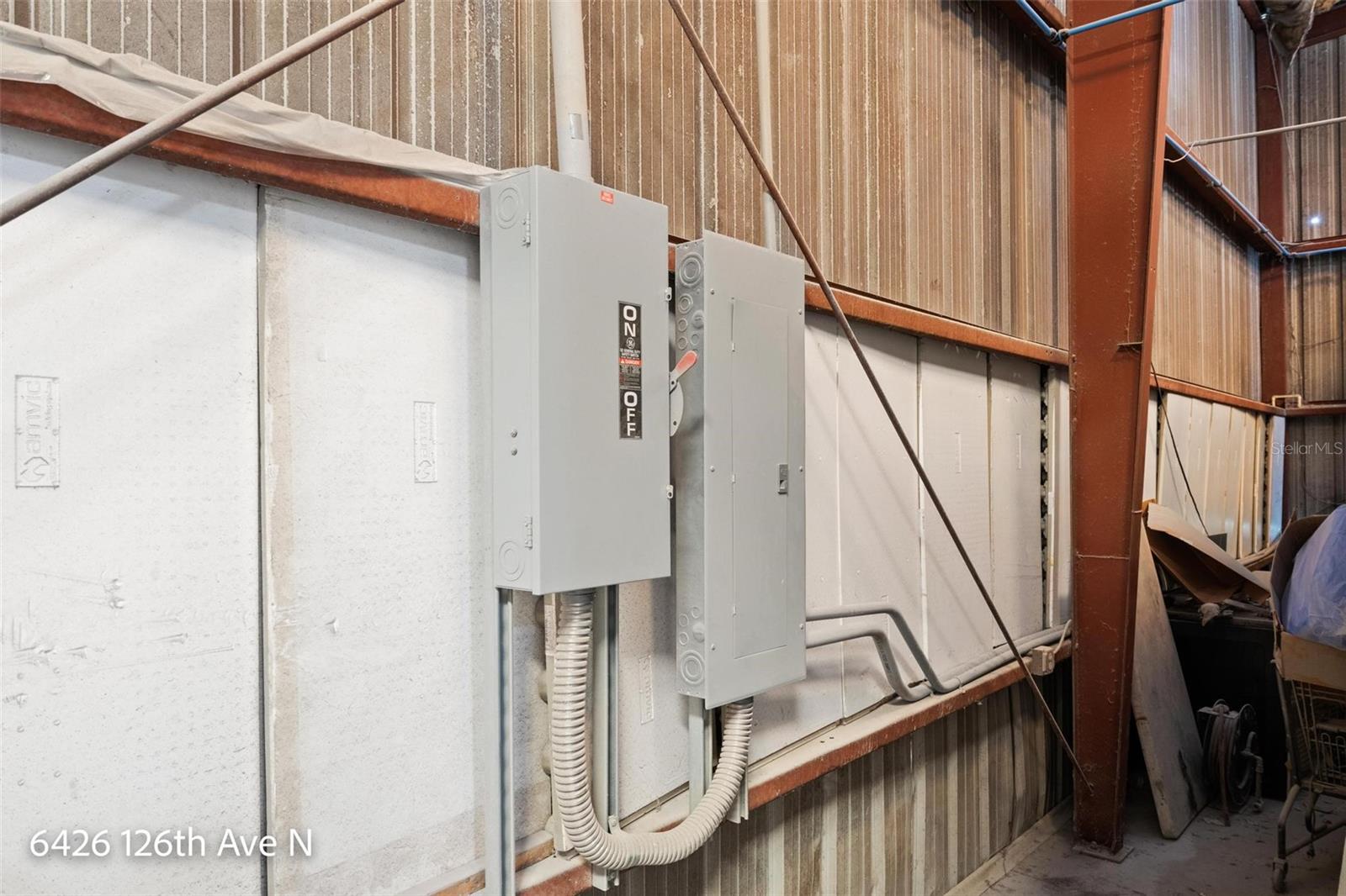 POTTERFIELD MINIATURE FARMS - Commercial Sale