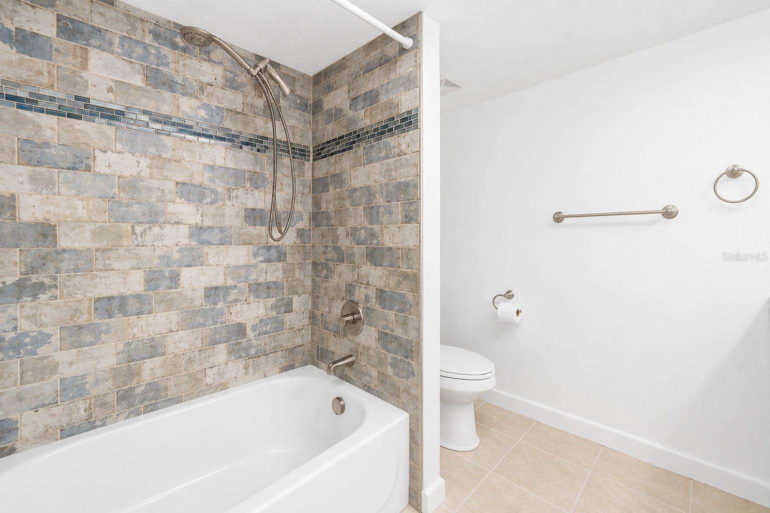BERMUDA BAY BEACH CONDO - Residential