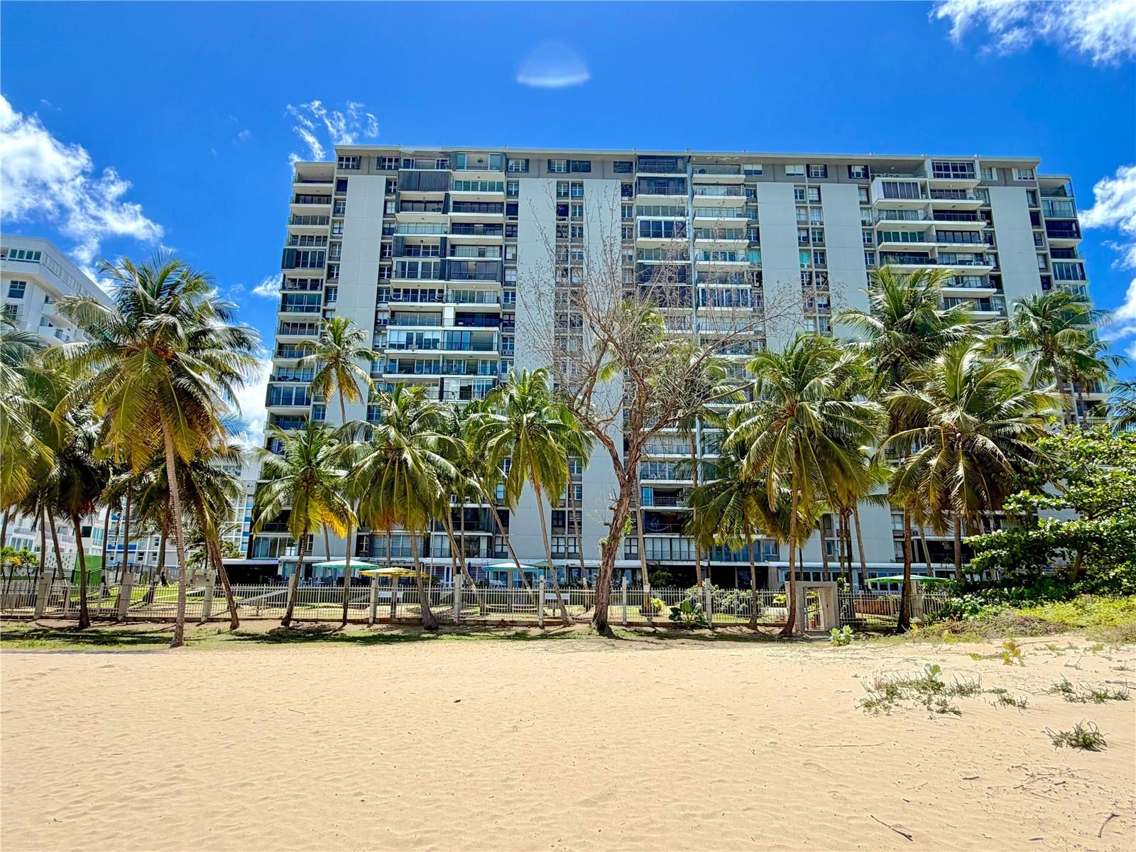 Villas del Mar PH AVE ISLA VERDE H