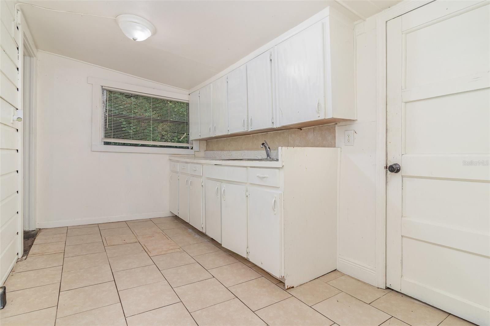 L C COXS ADD - Residential