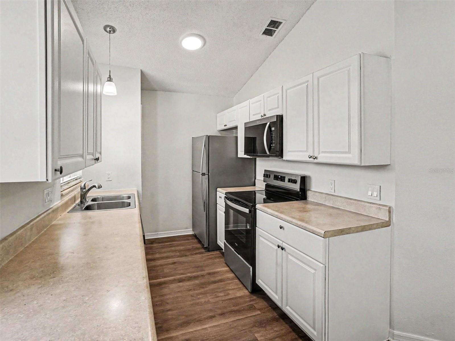 MAGNOLIA OAKS RIDGE - Residential