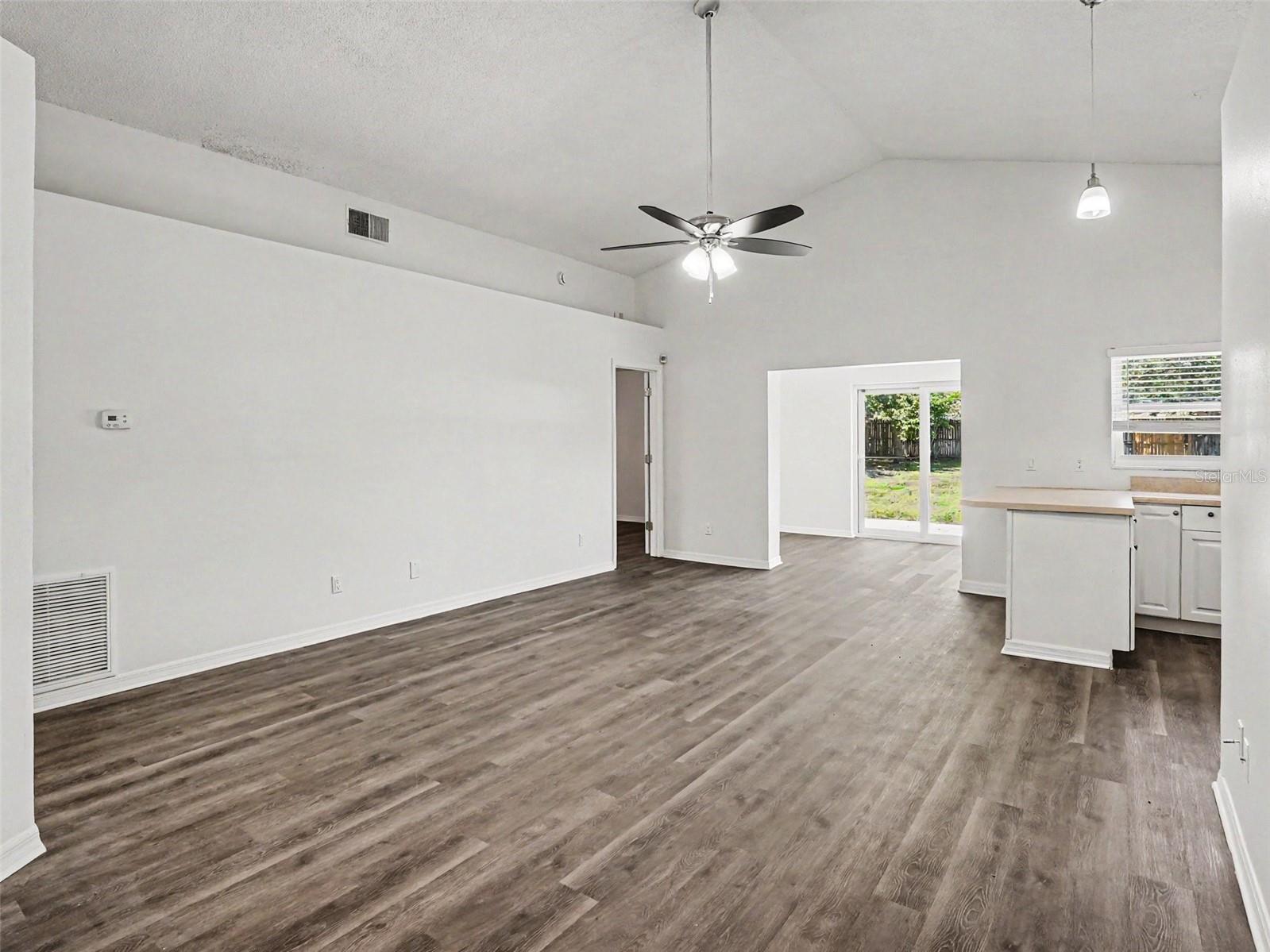 MAGNOLIA OAKS RIDGE - Residential