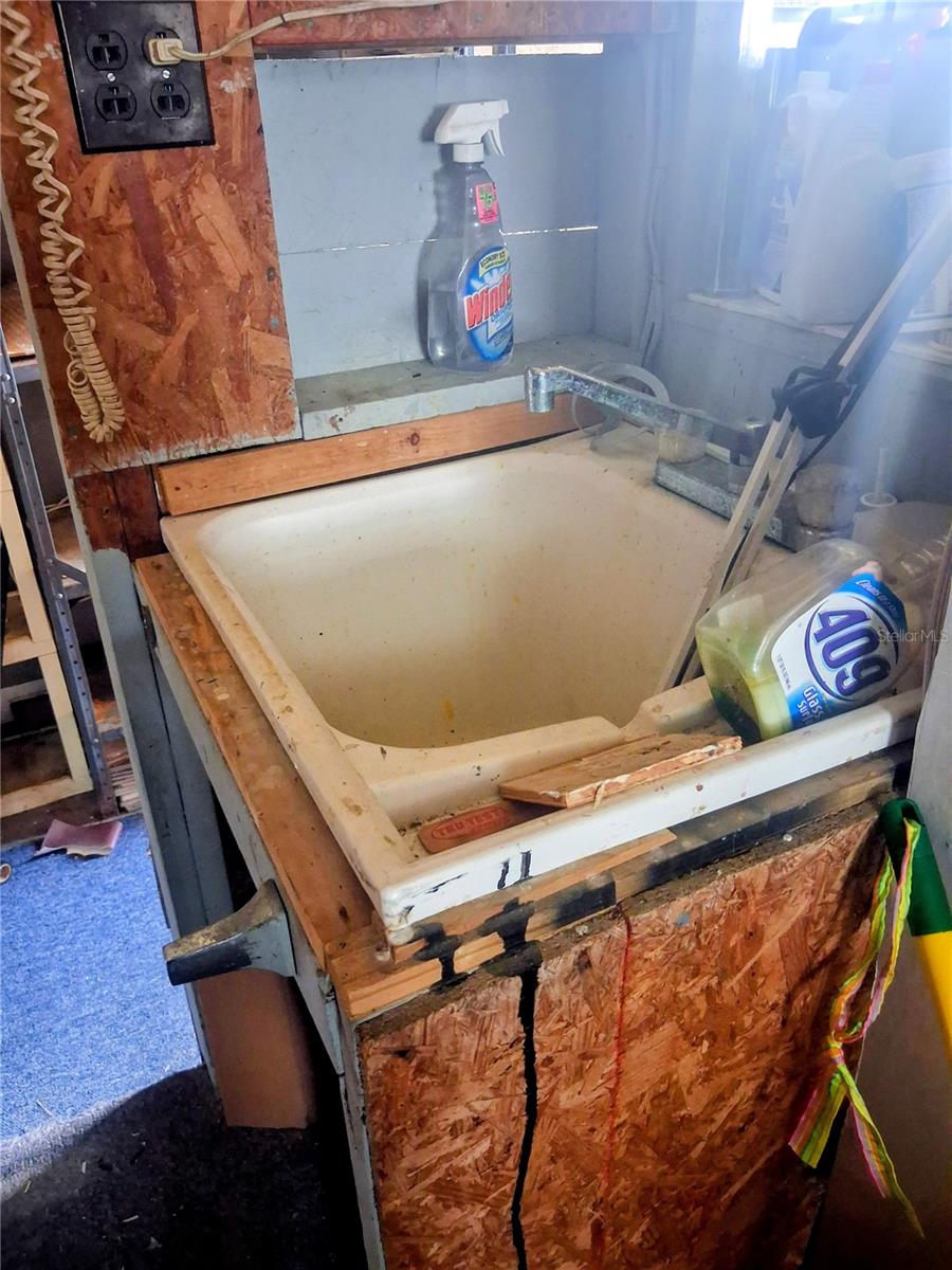 HILLTOP ESTATE - Residential