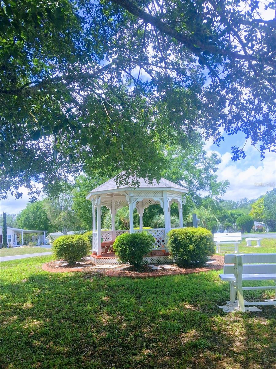 HILLTOP ESTATE - Residential