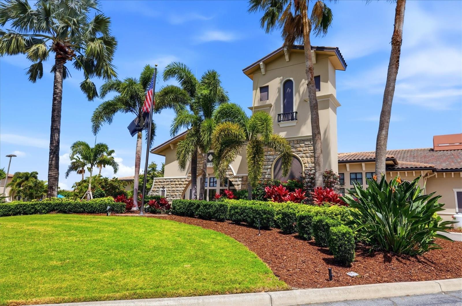 RIVER STRAND - Residential