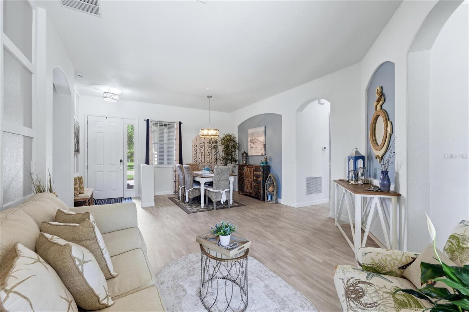 RIVER STRAND - Residential