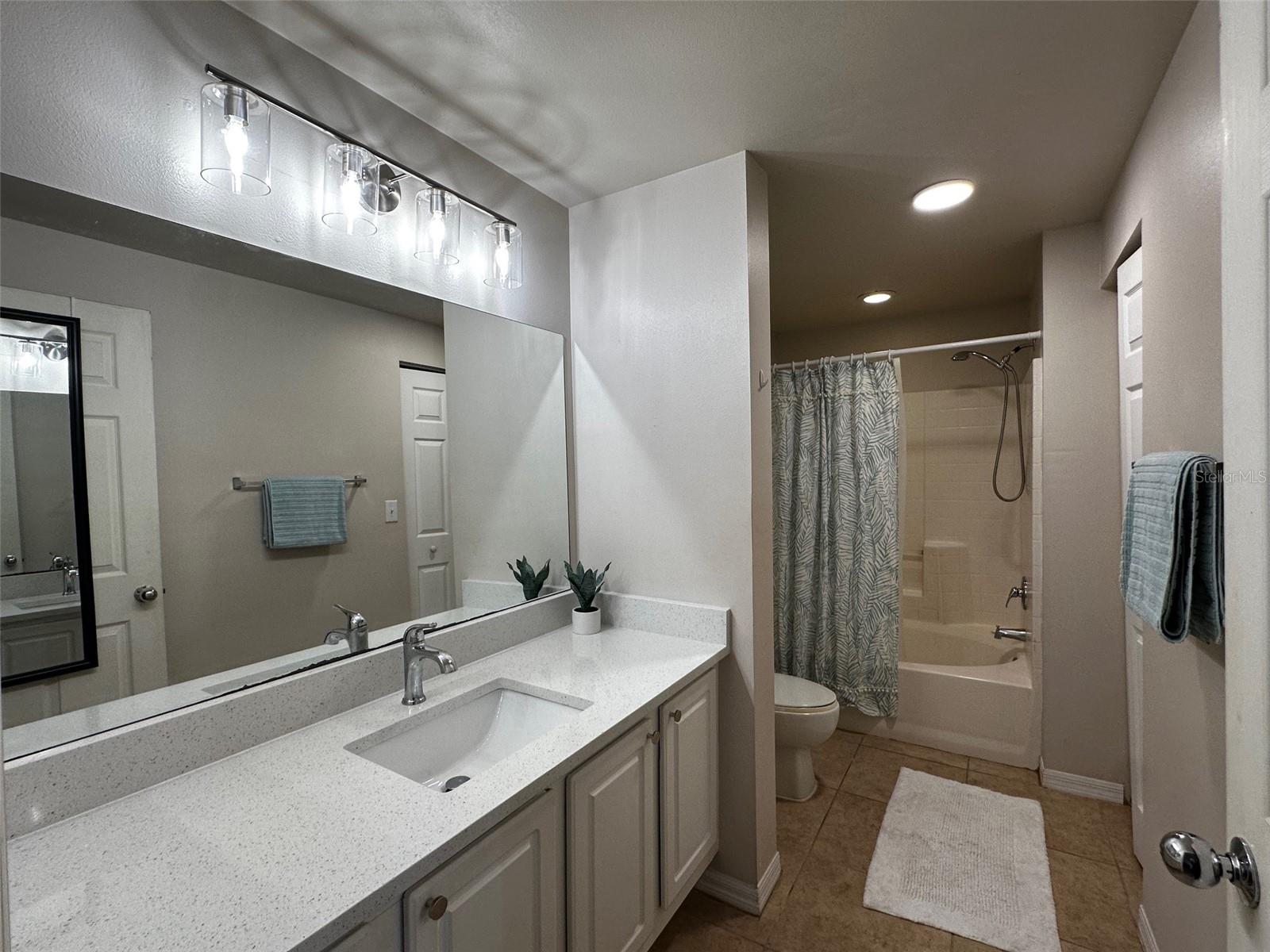 LAS PALMAS OF SARASOTA - Residential Lease