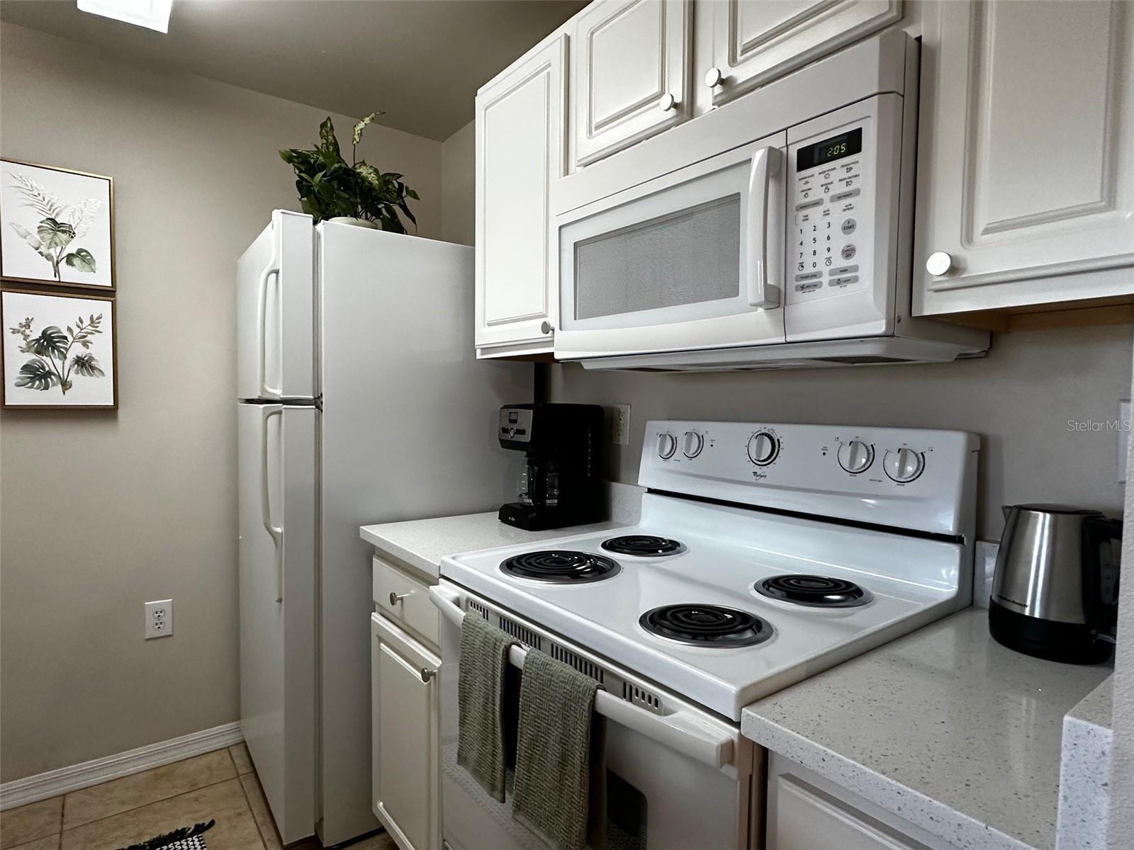 LAS PALMAS OF SARASOTA - Residential Lease