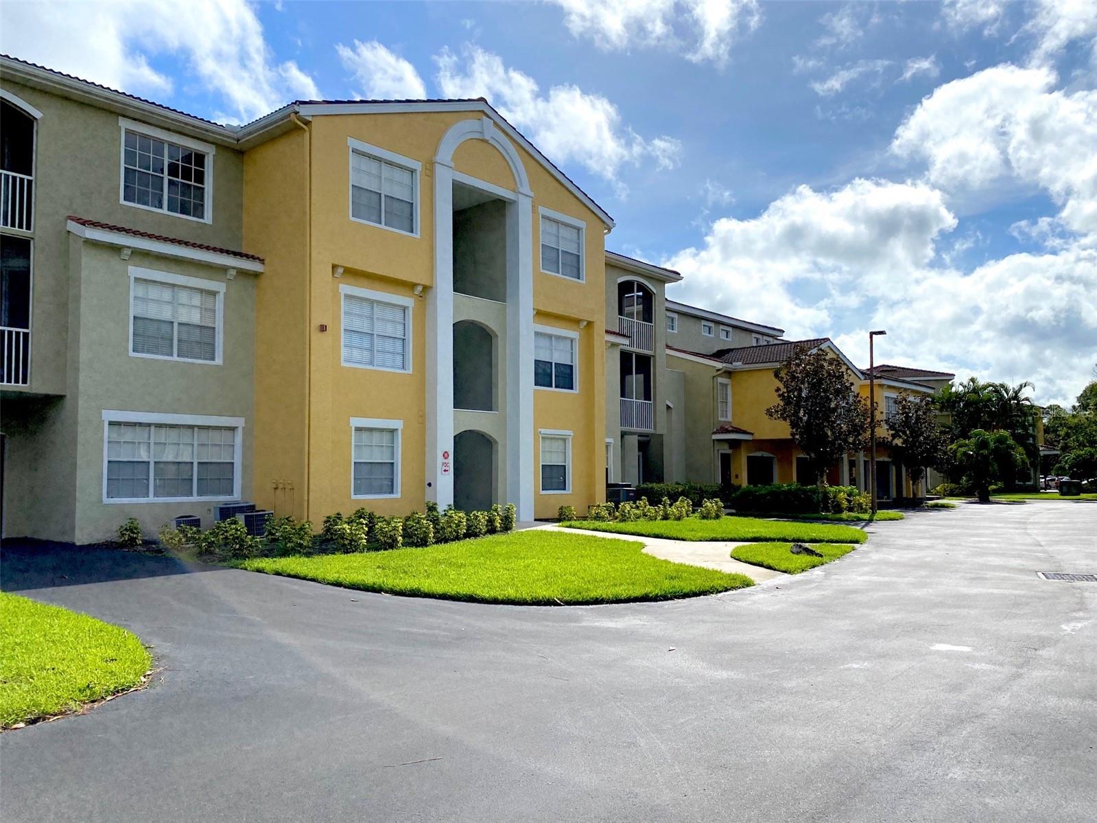 LAS PALMAS OF SARASOTA - Residential Lease