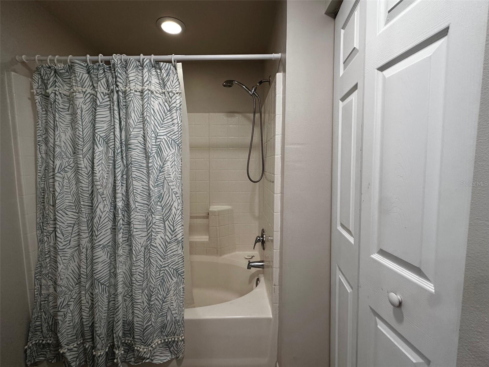 LAS PALMAS OF SARASOTA - Residential Lease