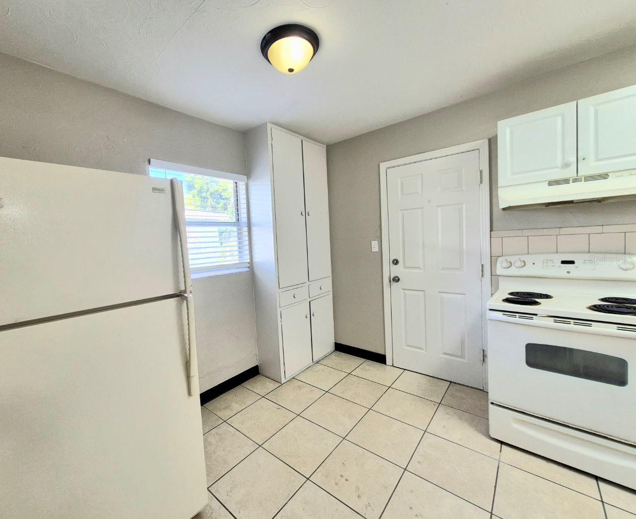 BENJAMINS 2ND ADD TO WES - Residential Lease