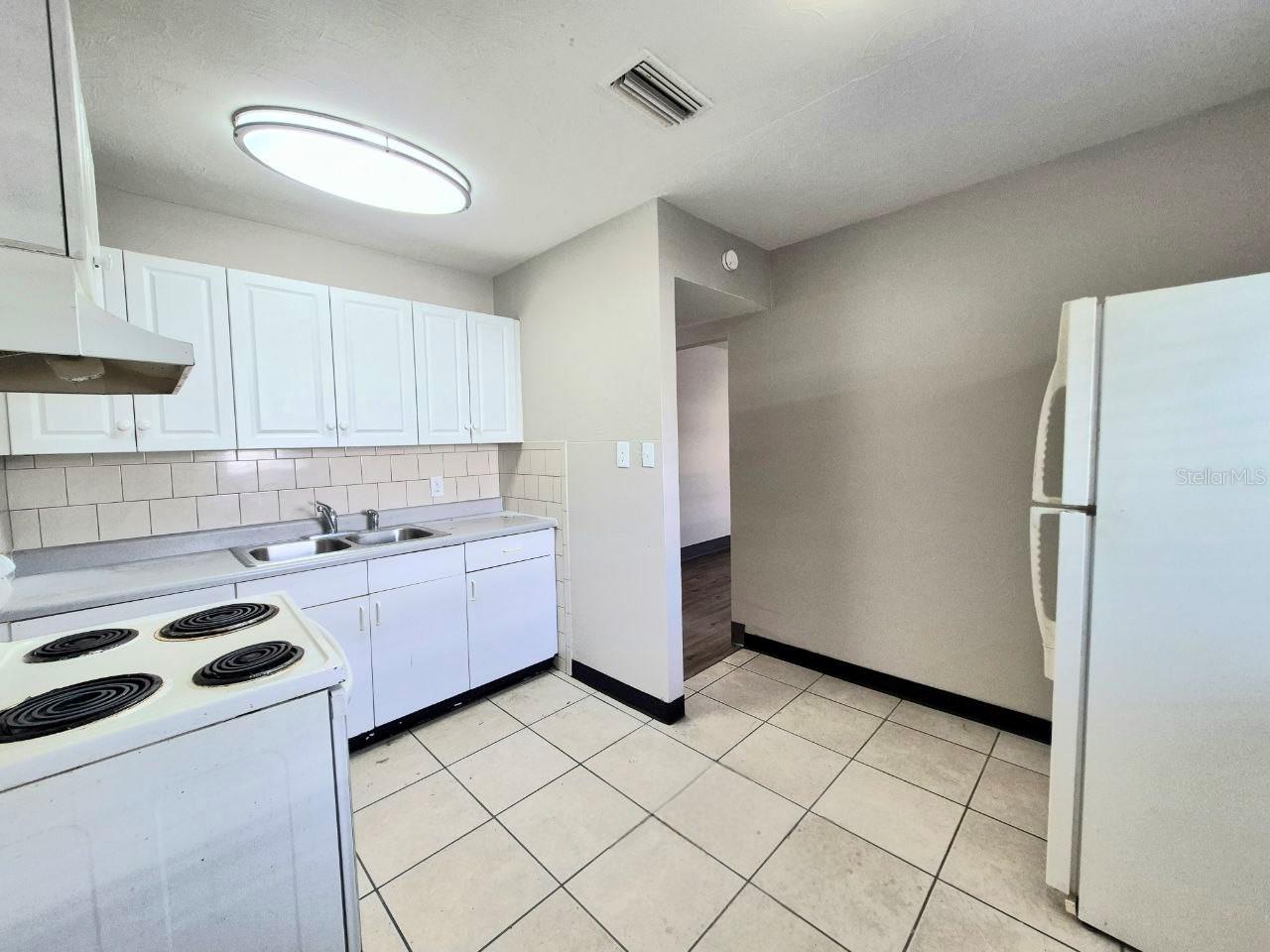 BENJAMINS 2ND ADD TO WES - Residential Lease