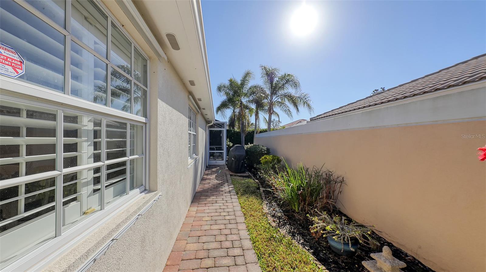 VILLAGEWALK - Residential Lease