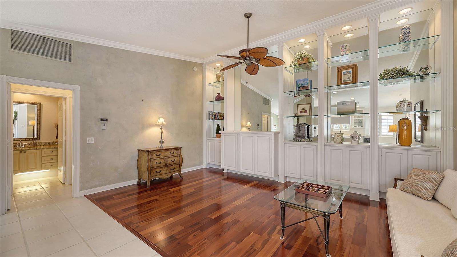 VILLAGEWALK - Residential Lease