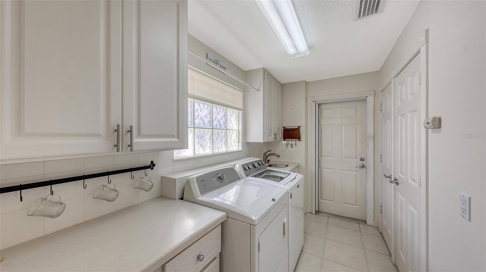 VILLAGEWALK - Residential Lease