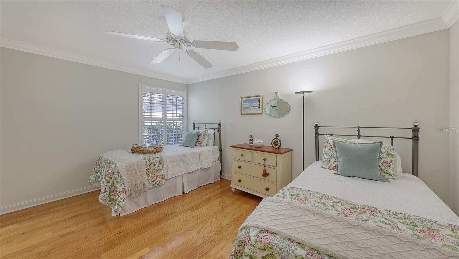 VILLAGEWALK - Residential Lease