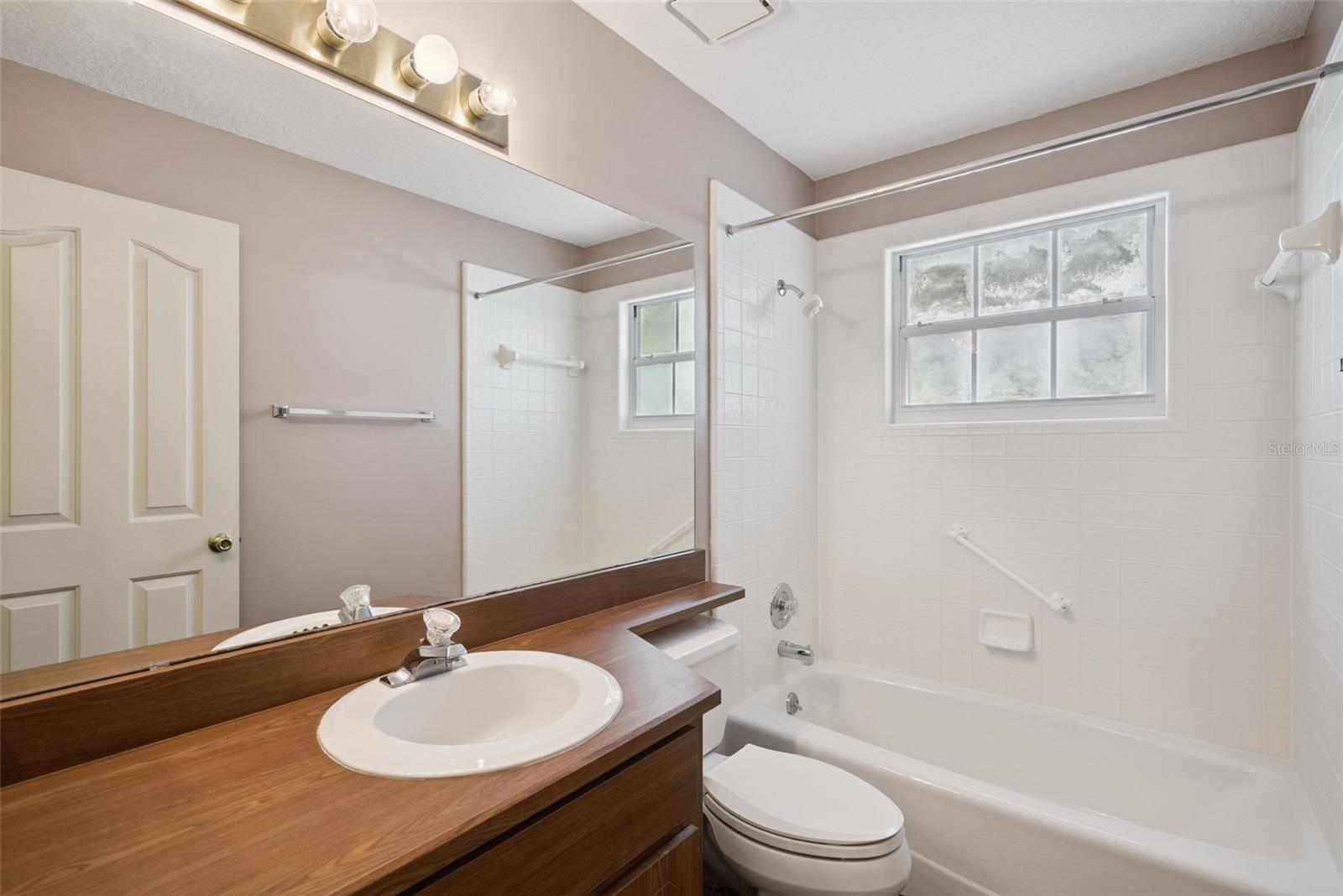 CASCADES UNIT 01 - Residential