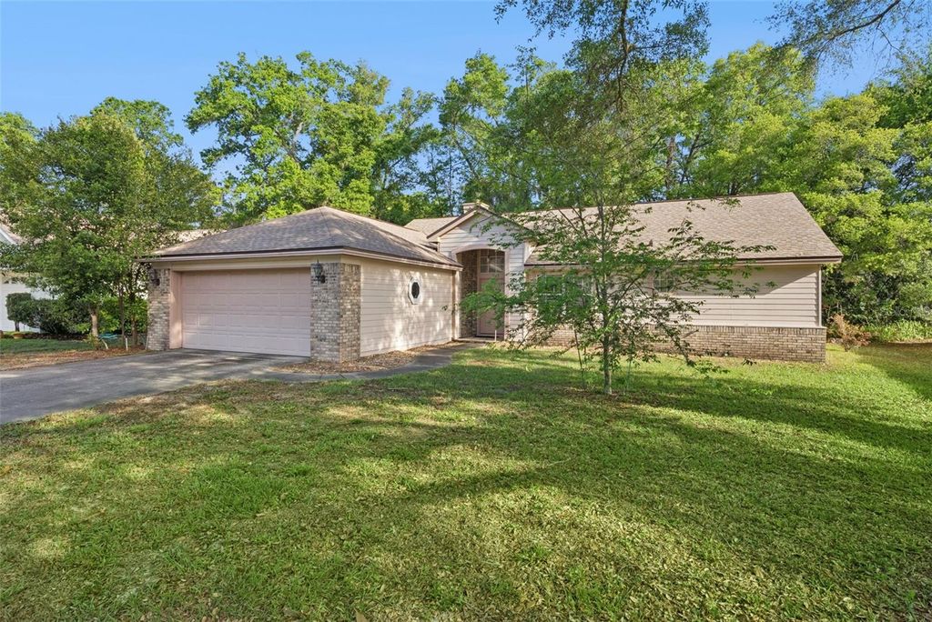 Photo of 1193 Glen Falls Road, Deland, FL 32720 (MLS # V4948347)