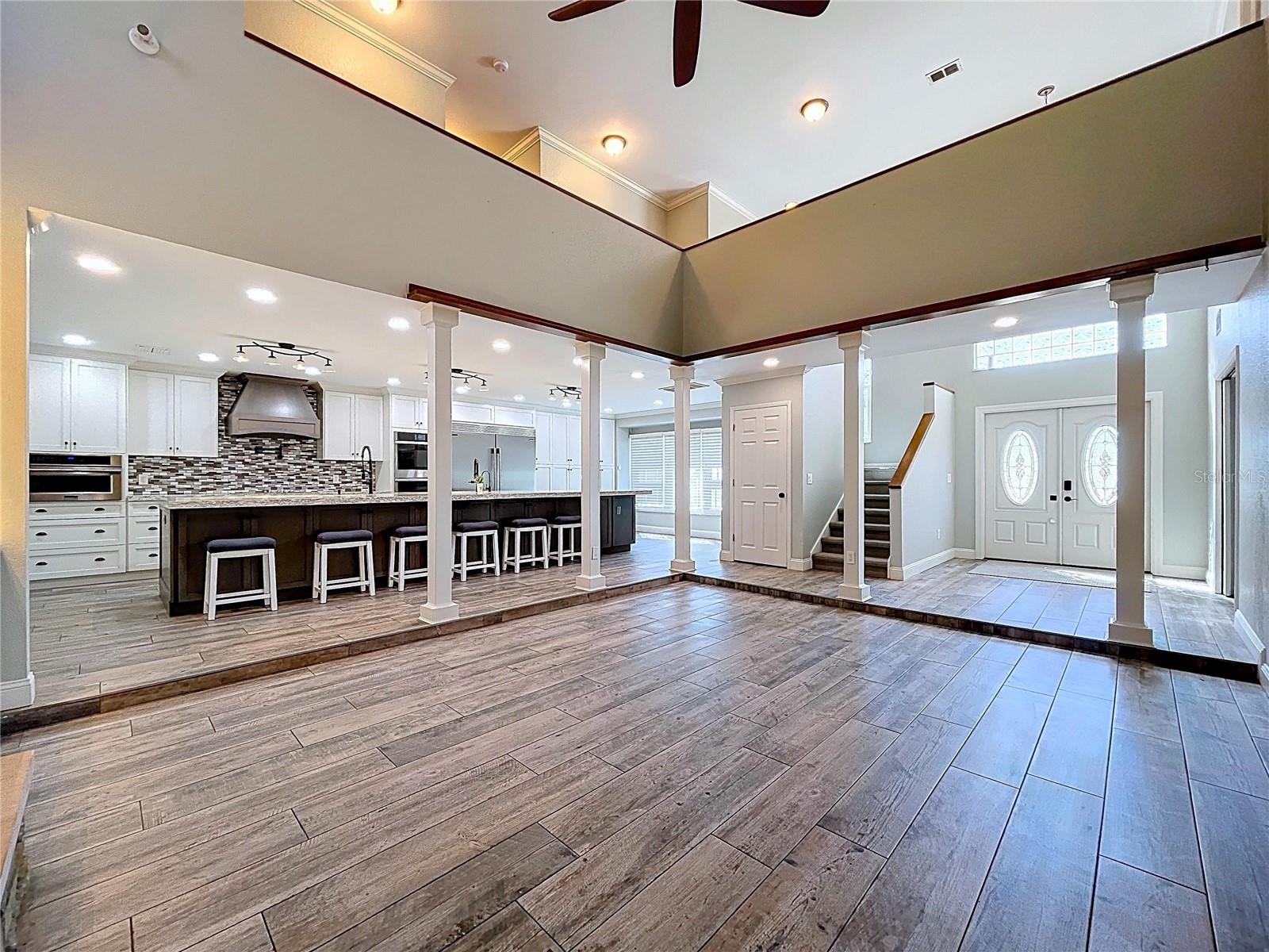 GOLDEN ACRES - Residential