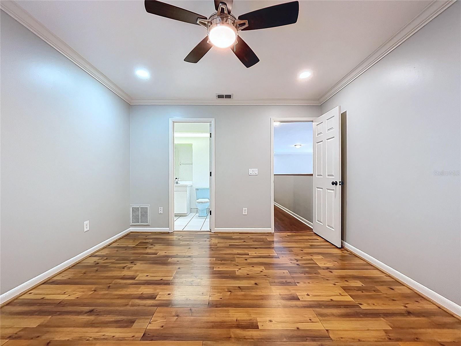 GOLDEN ACRES - Residential