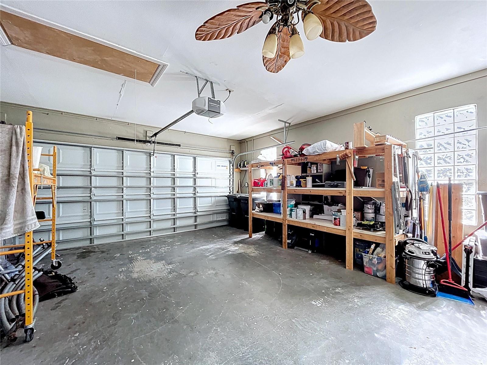 GOLDEN ACRES - Residential