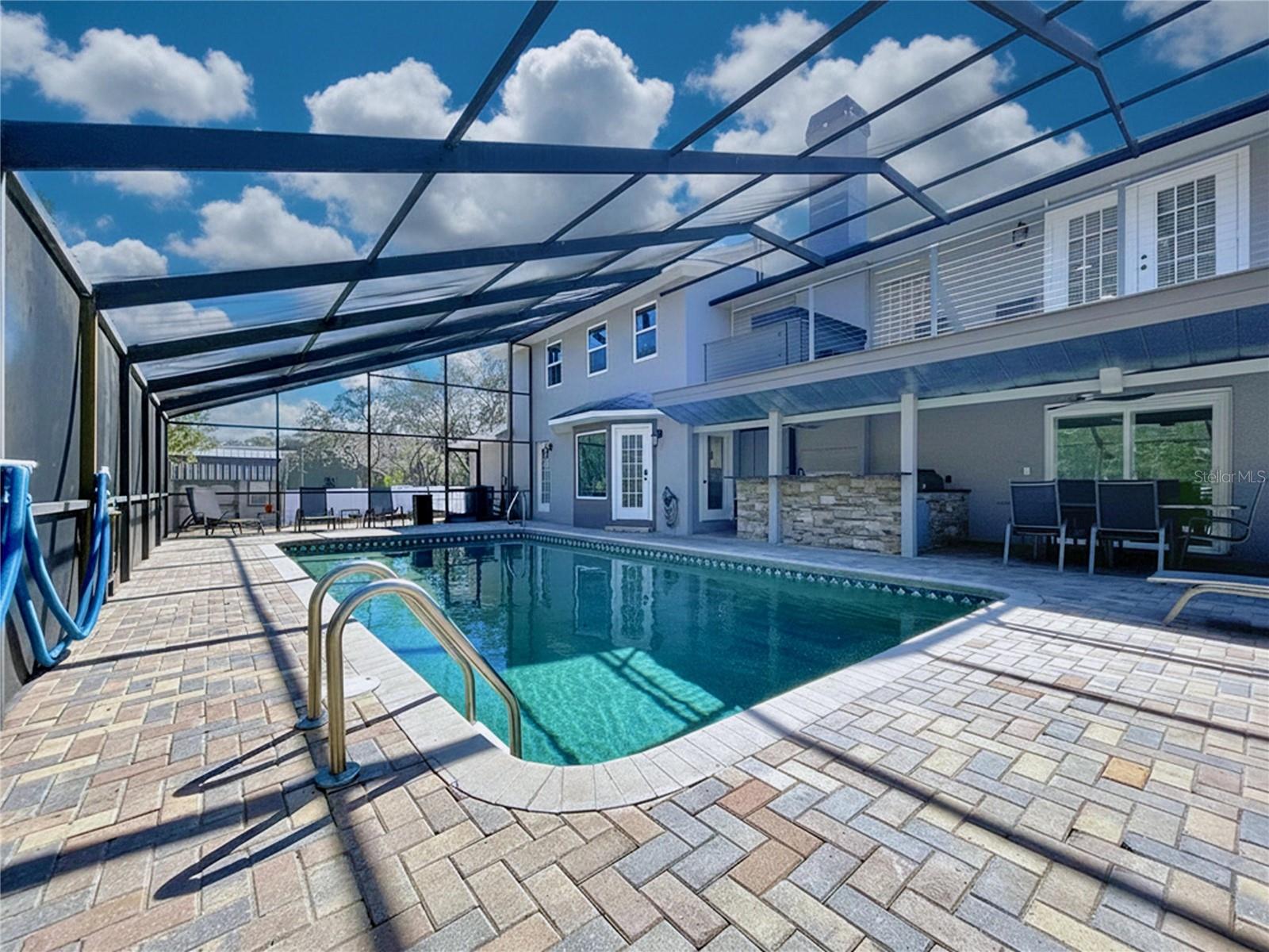 GOLDEN ACRES - Residential