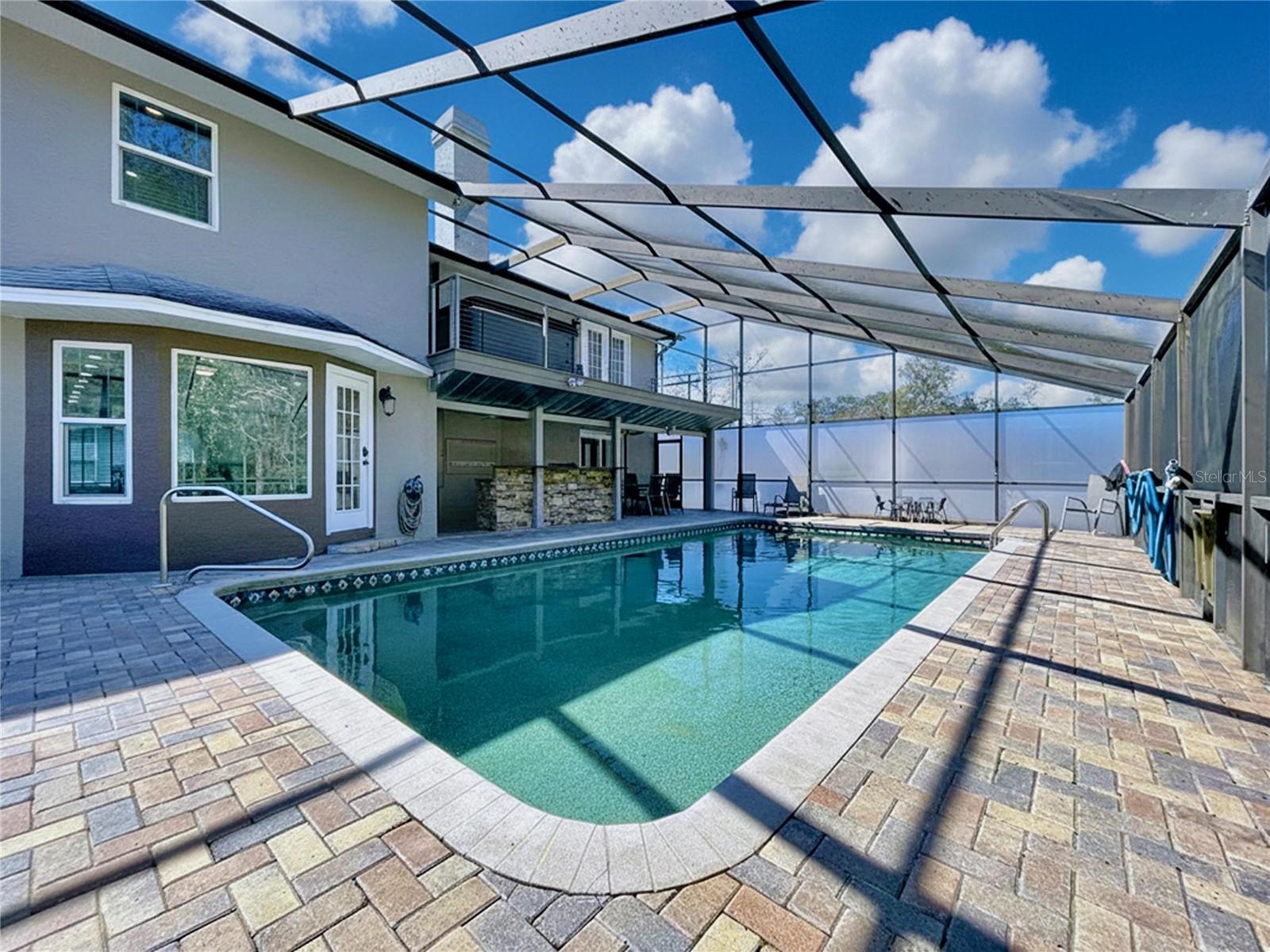 GOLDEN ACRES - Residential