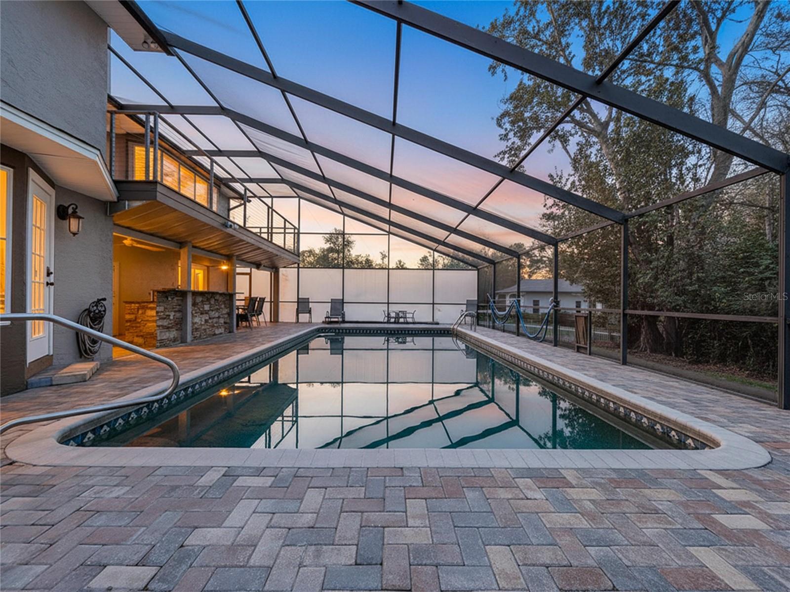 GOLDEN ACRES - Residential