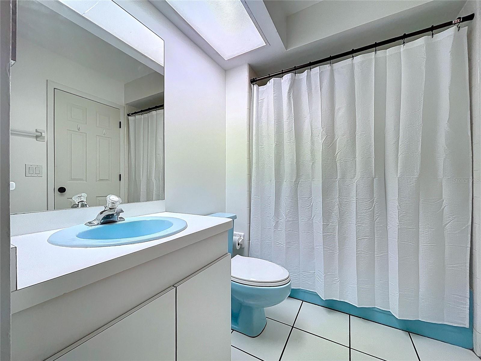 GOLDEN ACRES - Residential