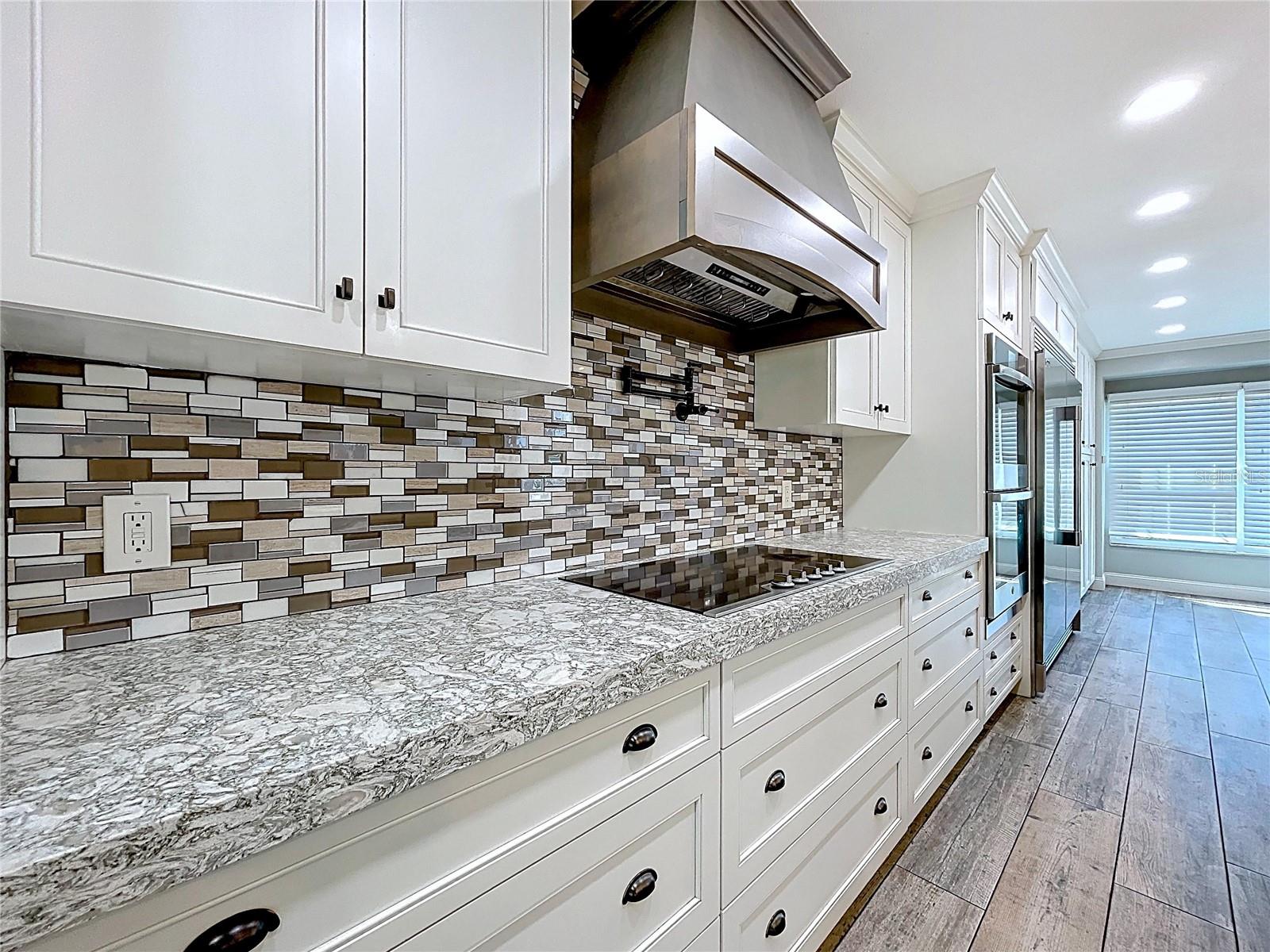 GOLDEN ACRES - Residential