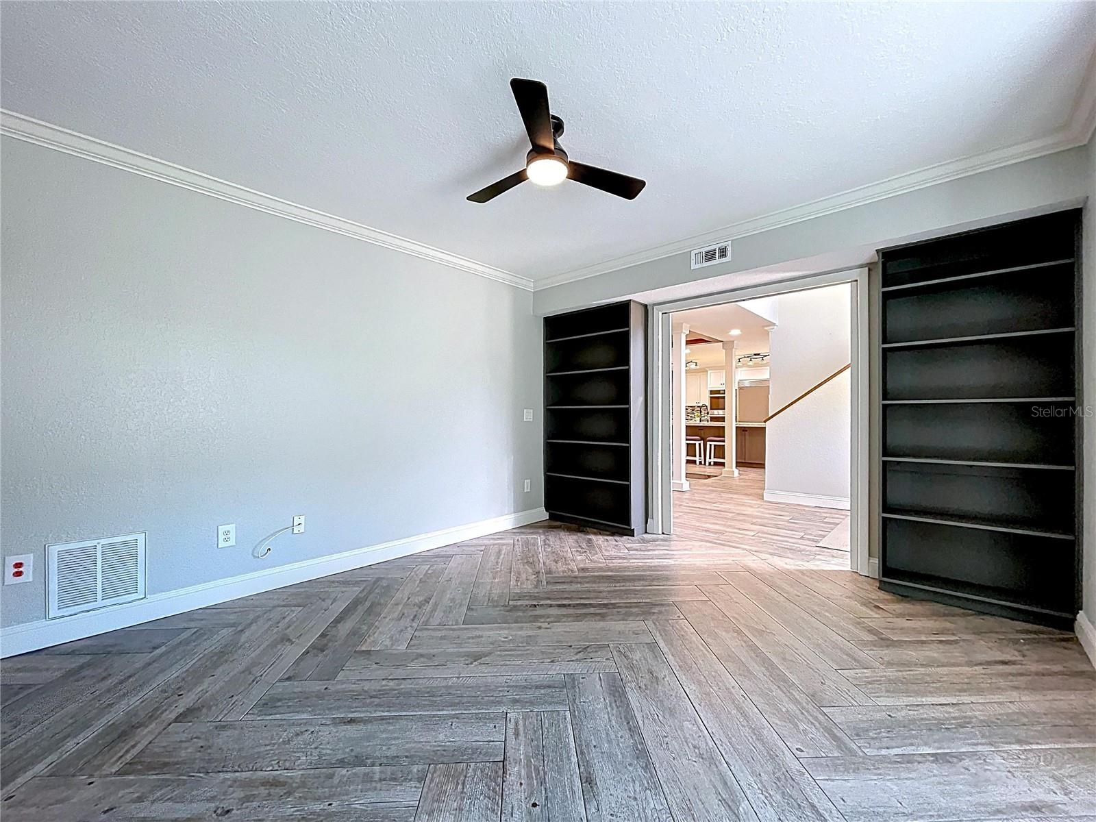 10655 LAKEVIEW DRIVE