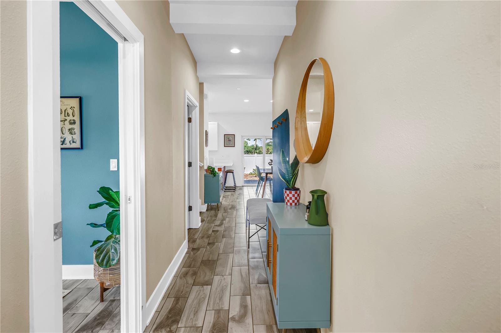 2119 CATALONIA WAY S